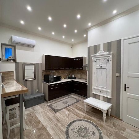 Kalitka Apartman Eger Exteriör bild