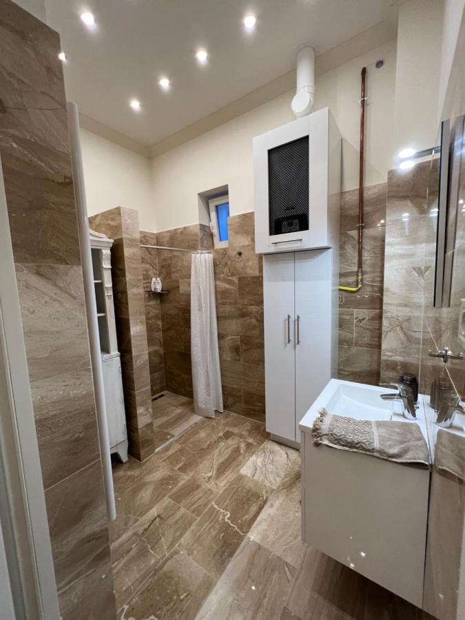 Kalitka Apartman Eger Exteriör bild
